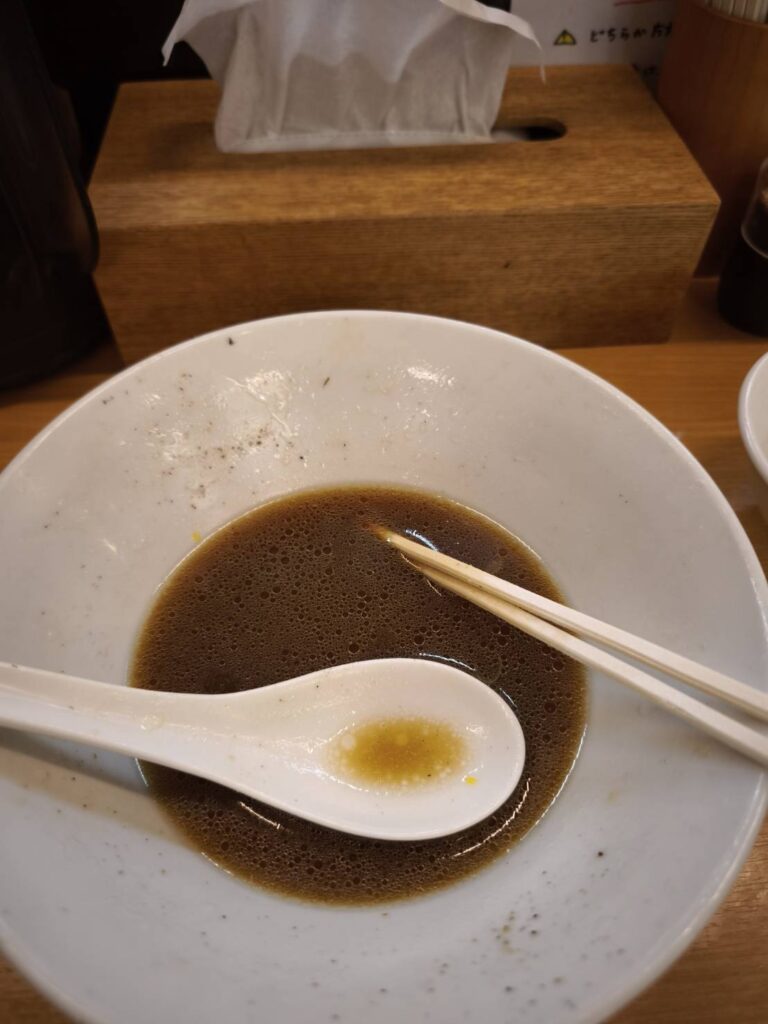空っぽの丼