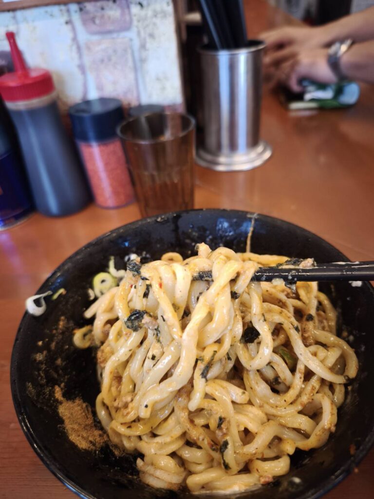 それいけ!たかちゃんラーメン古河本店の麺
