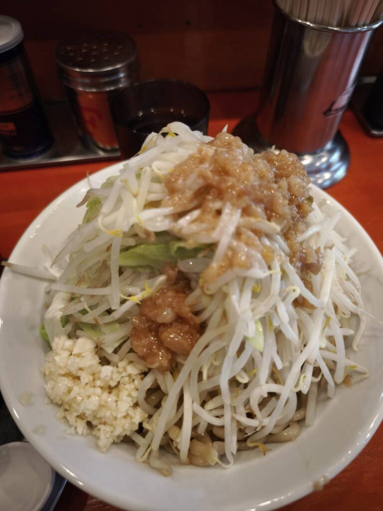 麺屋穴場のつけ麺の麺