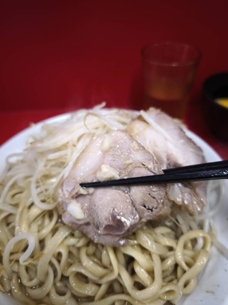 大宮公園二郎の豚