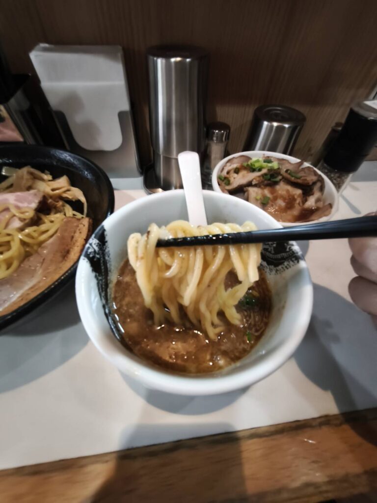 麺屋 扇 SENのつけ麺リフトアップ