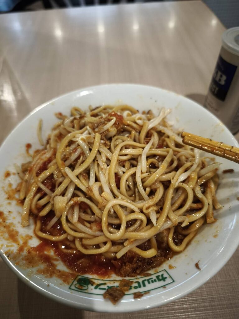 トマトラーメン カッパハウスのトマ二郎にタバスコをプラス