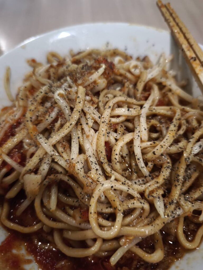 トマトラーメン カッパハウスのトマ二郎にブラックペッパーをプラス