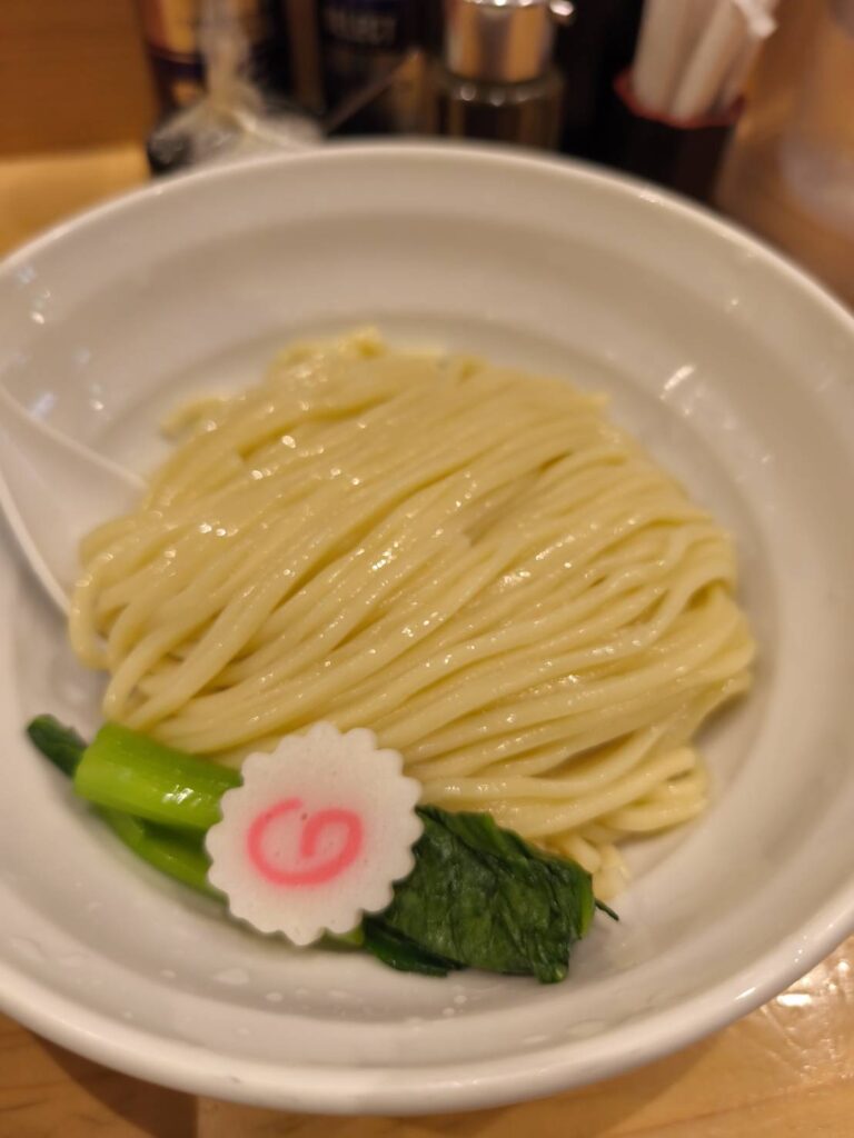 大宮 蕾 本家のつけ麺の麺