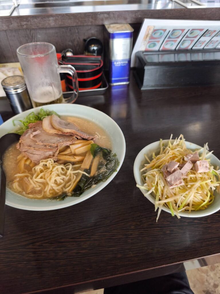 ニューラーメンショップ主水のメンマチャーシューラーメンとネギ丼