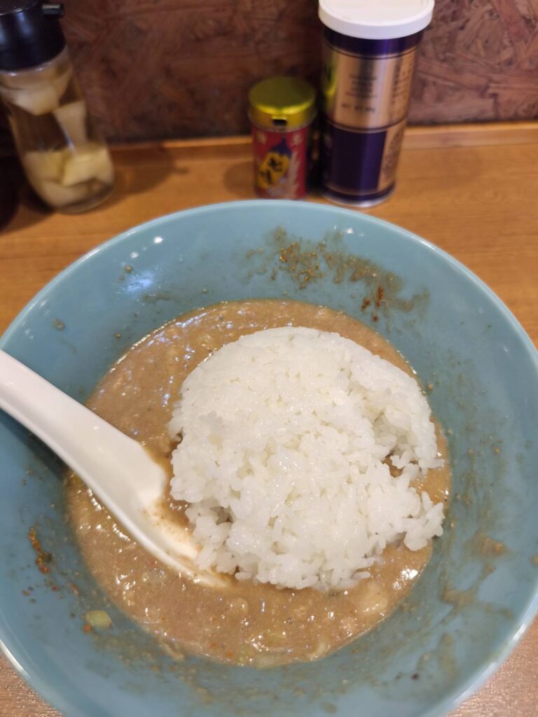 寿製麺よしかわ 川越店の凶暴な特濃味噌ラーメンに追飯