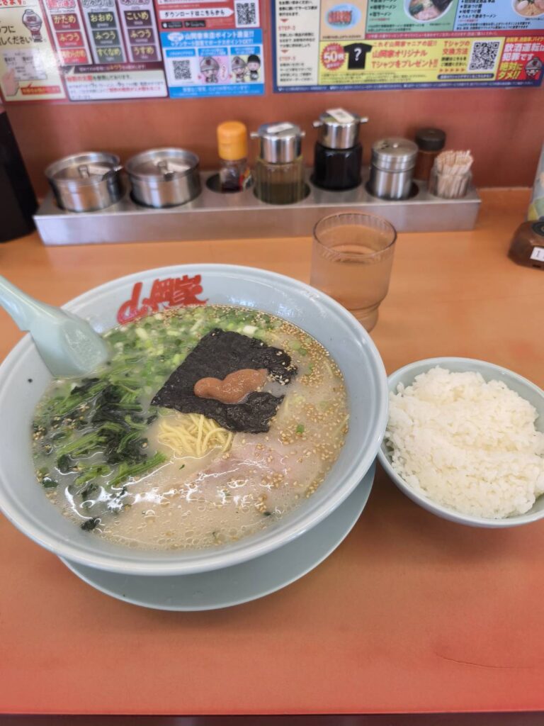 ラーメン山岡家 さいたま丸ヶ崎店の朝限定ラーメンと半ライス