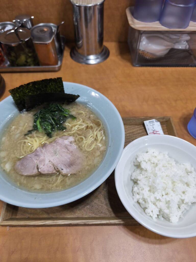 ラーメンショップ大門・福大亭の朝ラーメンと半ライス