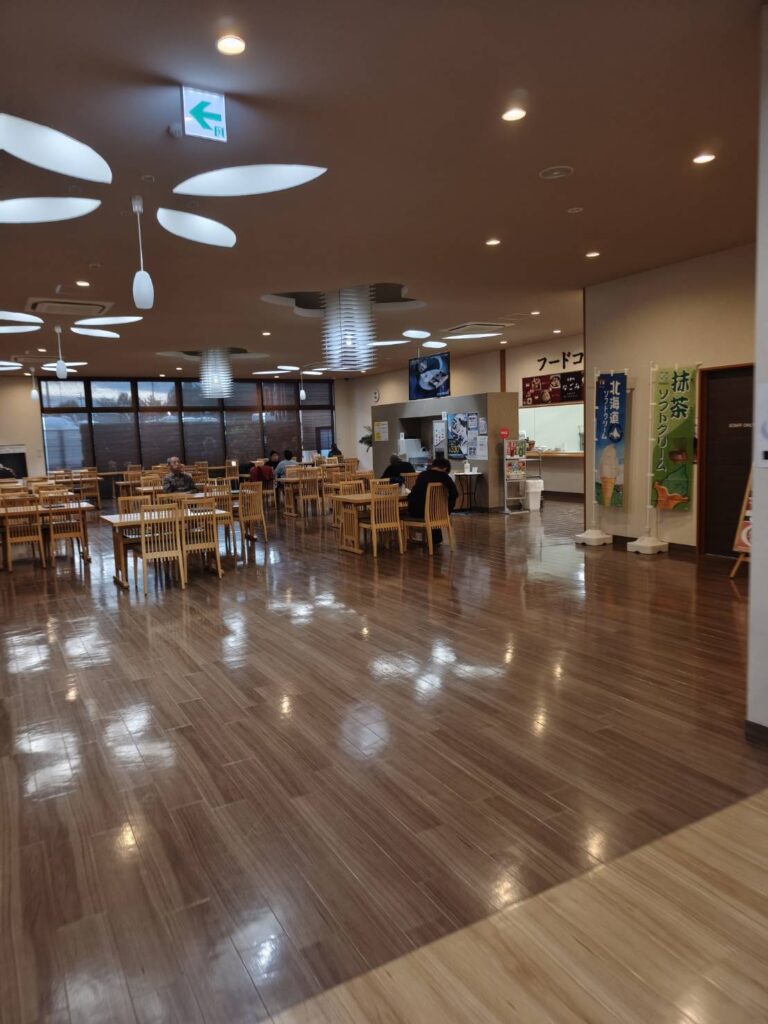 湯の道 利久 前橋南店のフードコート