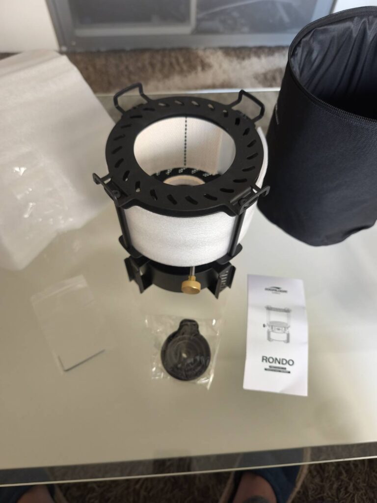 Soomloomの丸型アイロンストーブRONDOの付属品