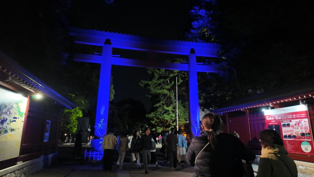 氷川神社プロジェクションマッピング一の鳥居