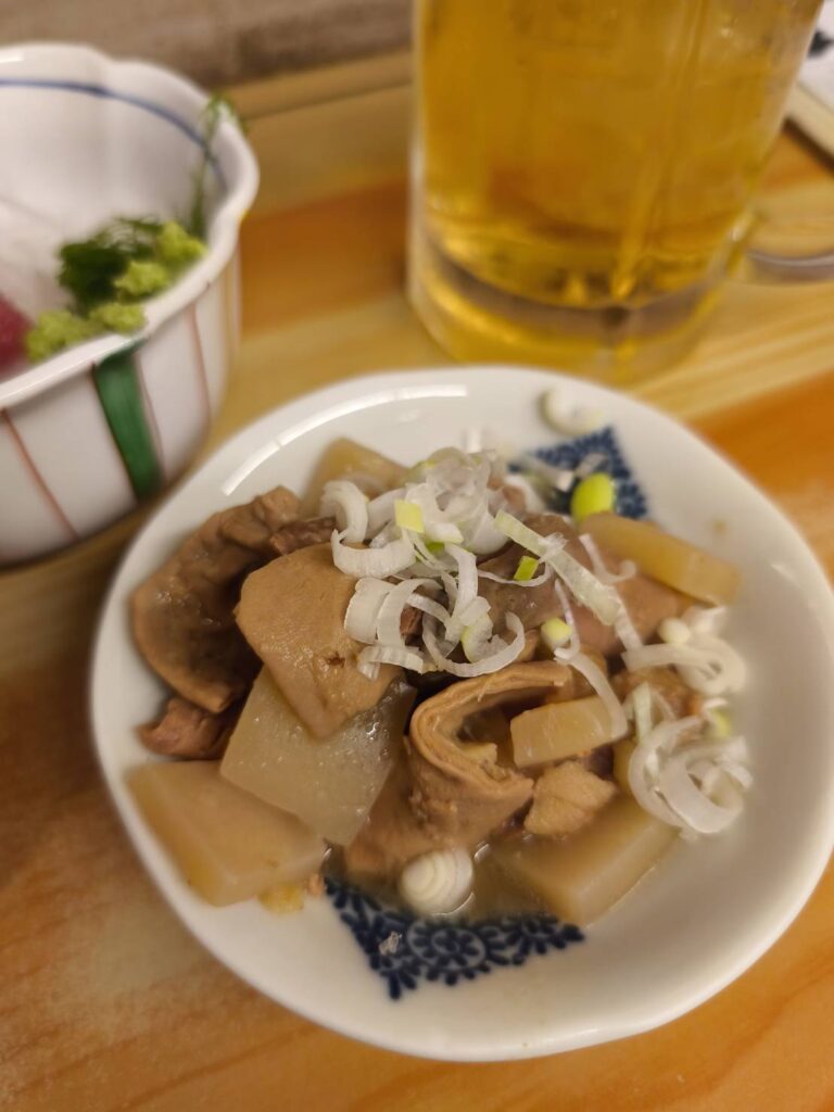 大宮いづみや本店の煮込み