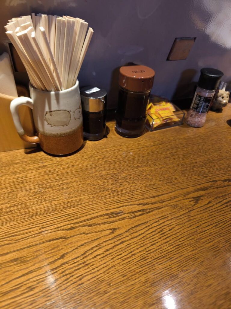 とんかつ割烹 山下軒の卓上調味料