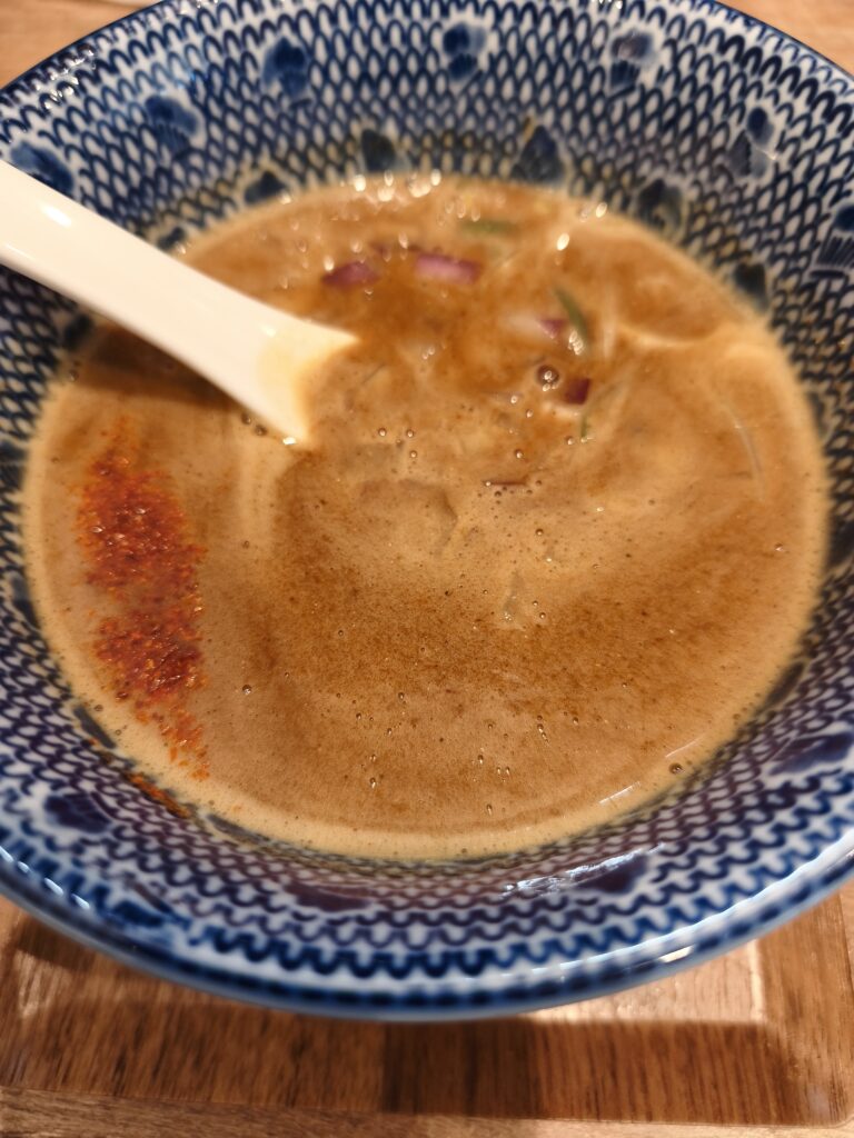 鶏そばみなもの特製伊勢崎つけそばのスープ