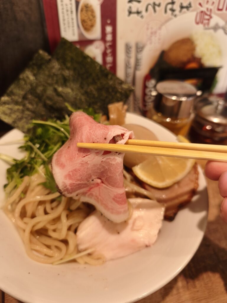 鶏そばみなものローストポーク