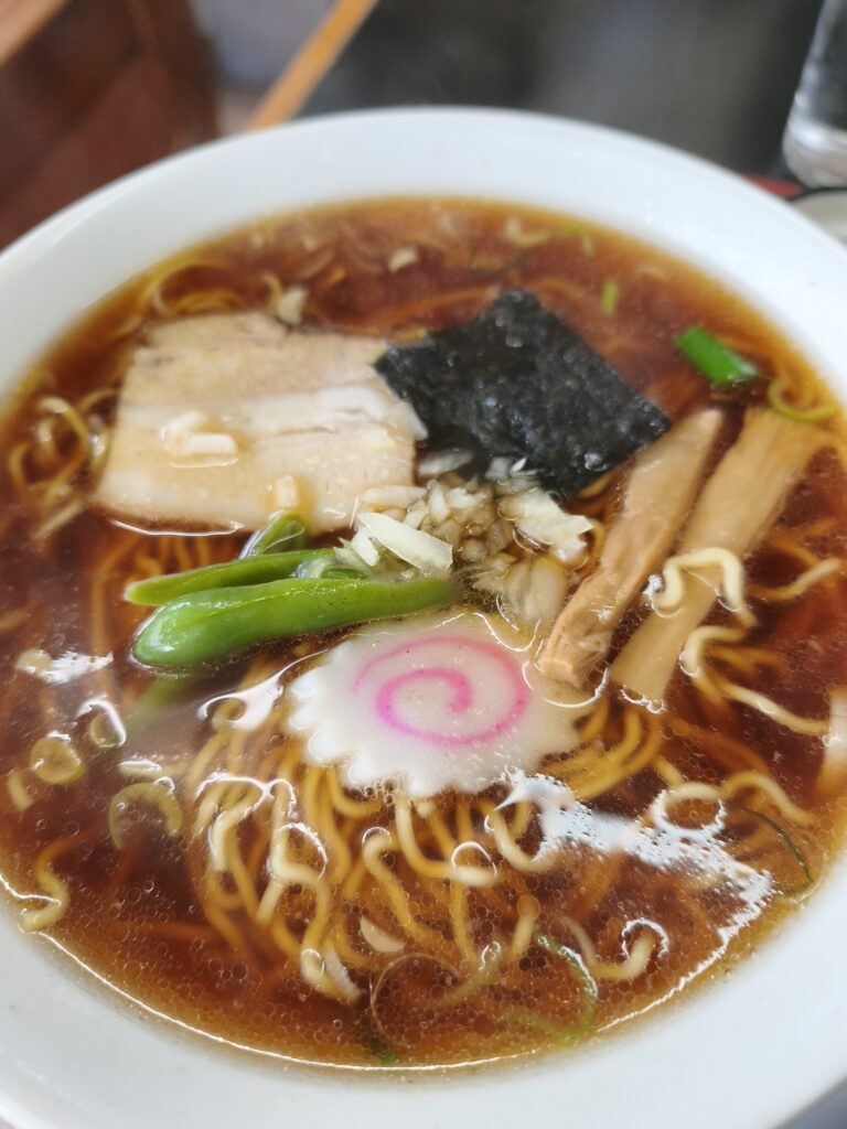 三ッ木屋食堂の醤油ラーメン