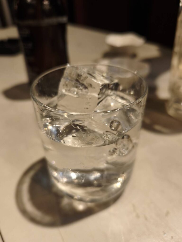 阿佐ヶ谷 居酒屋 越川の黒霧島ロック