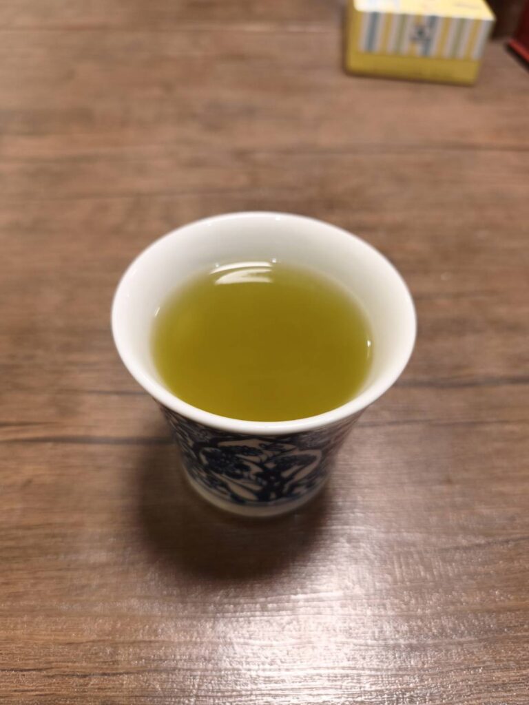 大宮 蕎麦屋 奥信州のお茶