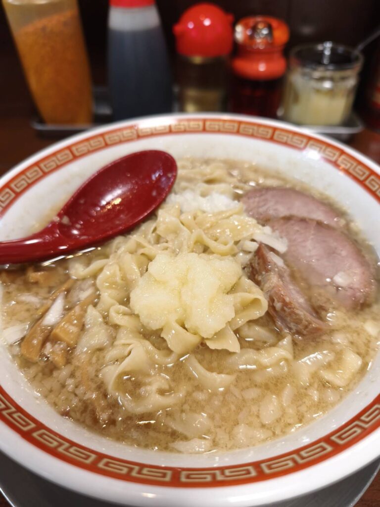 ぎと家 武里本店の味噌そばににんにくで味変