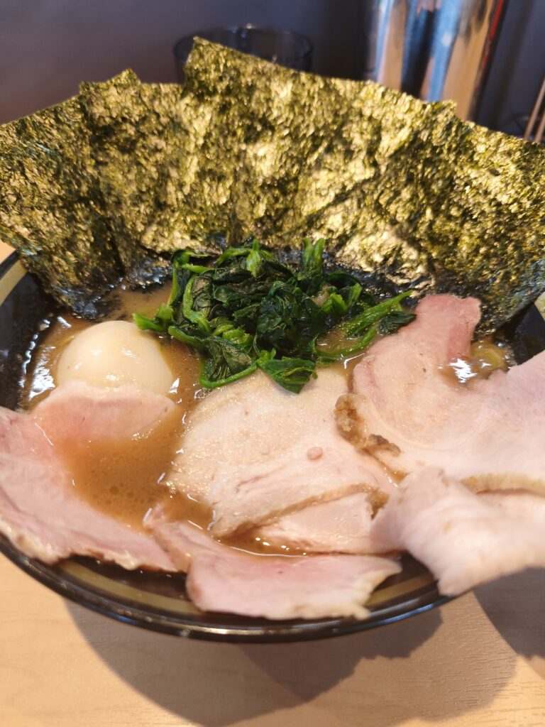 家系らーめん新山（しんざん）のチャーシュー