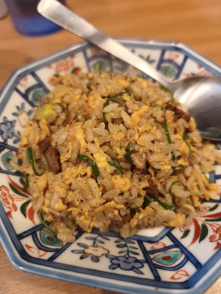 葱次郎大宮東口店のパラパラに仕上がった半炒飯