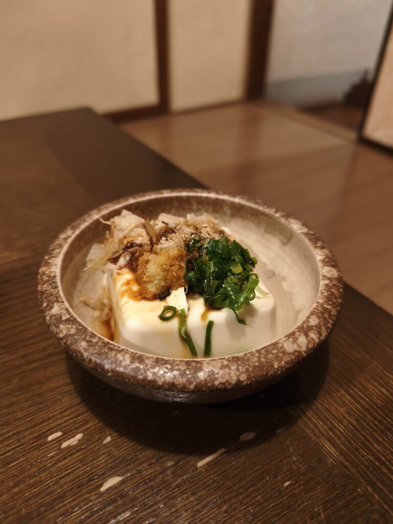 さっぱりとした喰処うめはらの冷奴