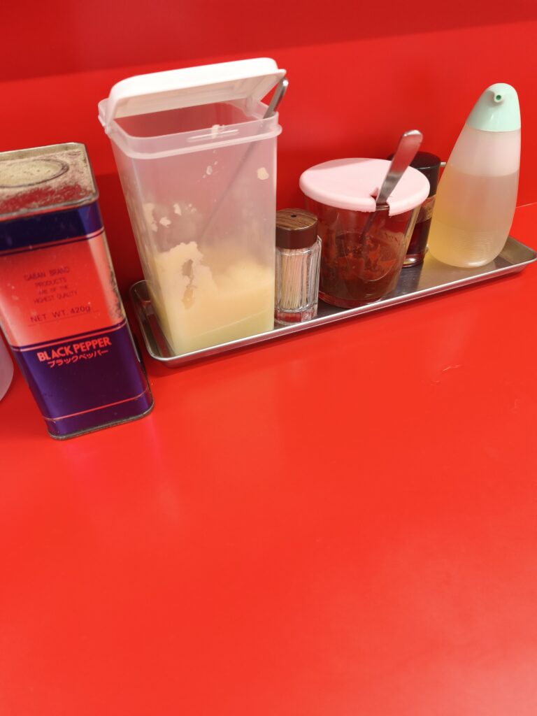 ラーメンショップ 沼目店の卓上調味料