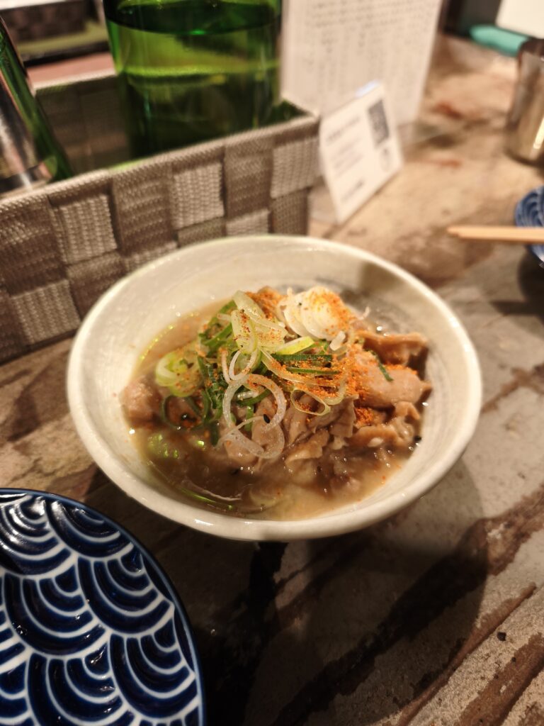 与野 立ち呑みハルカゼのもつ煮