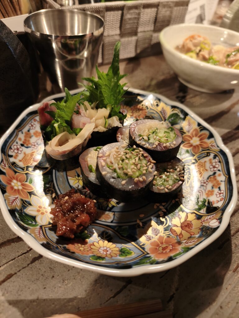 与野 立ち呑みハルカゼの鯵の海苔巻き