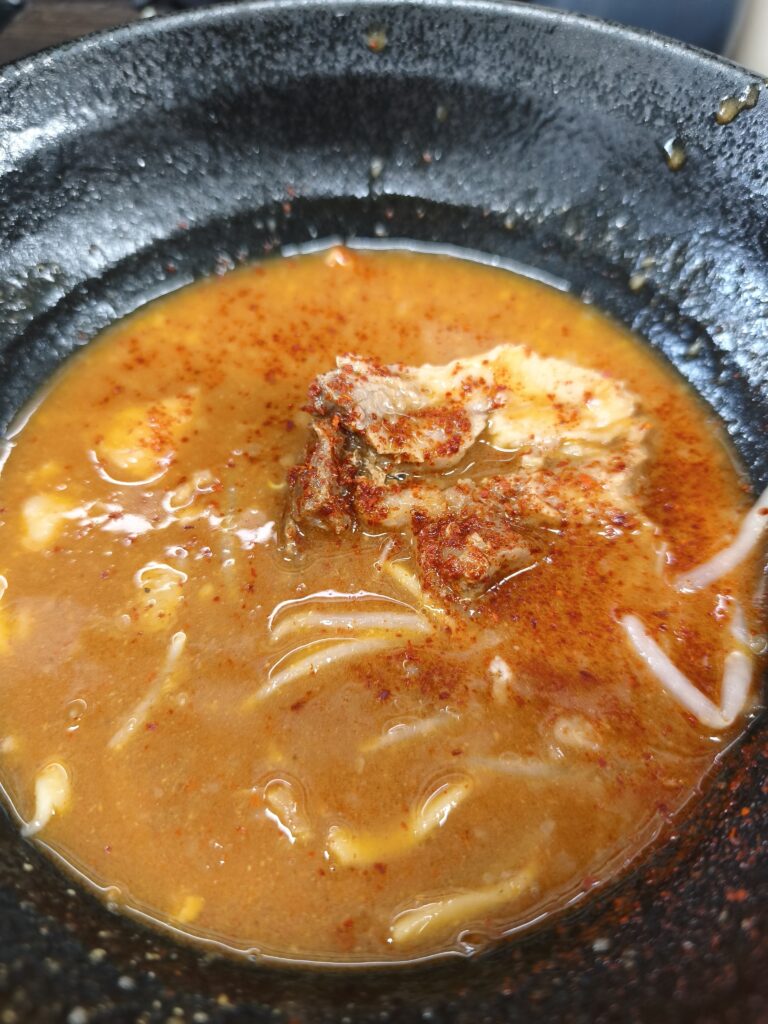 ラーメン二郎 川越店の味噌つけ麺を一味で味変